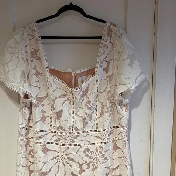 Anthropologie Cream Lace Dress with short sleeves. - Picture 3 of 11